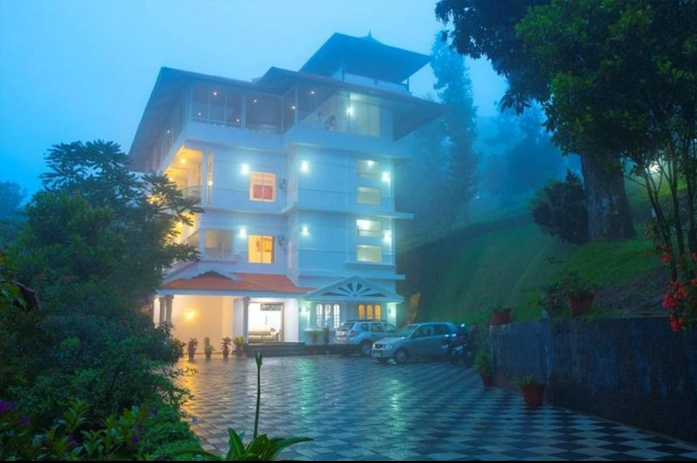 Exterior facade and entrance of Windernote in Munnar