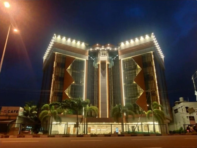 Exterior facade and entrance of Hotel Chaithram – KTDC in Trivandrum