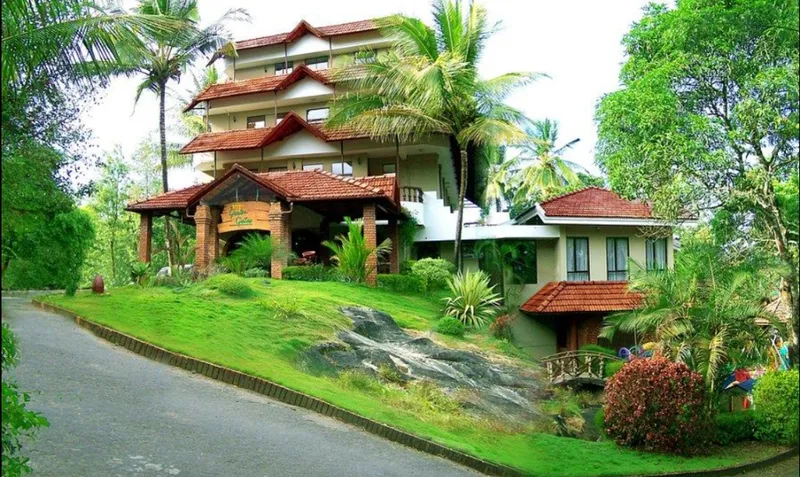 Green Gates Hotel swimming pool